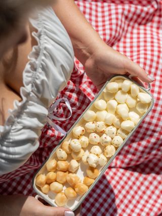 👉 Když se řekne ideální letní snack, odpověď je jasná – sýrové korálky! Perfektní k vínu, pivu i jen tak na zobání během...